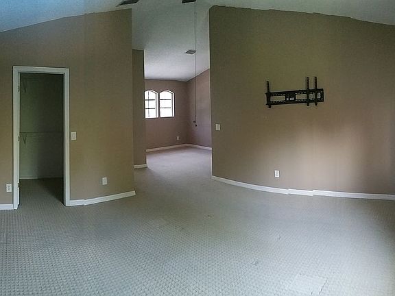 5th image of 4239 Whittner Dr