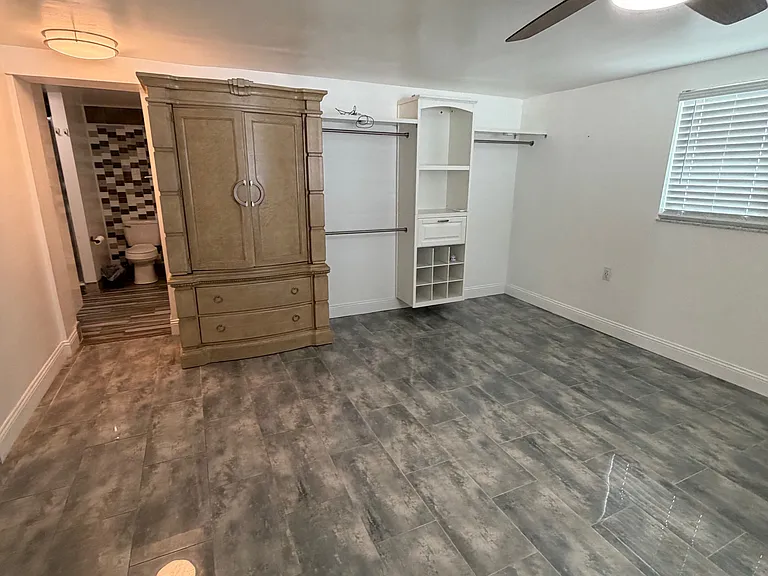 5617 Flora Ave — Photo 8