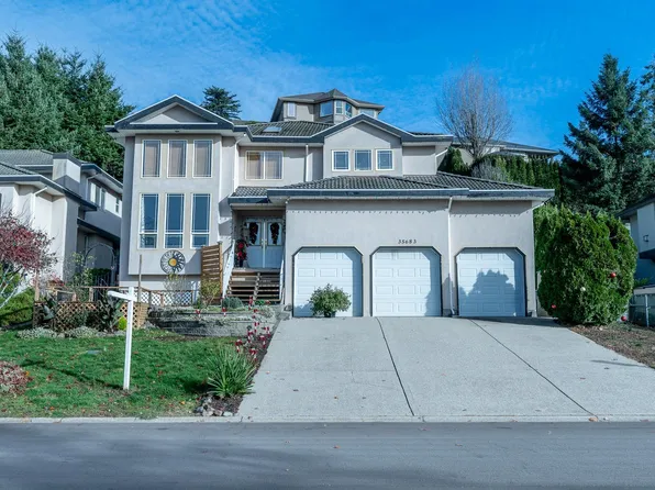 35683 Timberlane Dr, Abbotsford, BC V3G 1L6