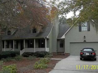 2 Audubon Rd, Beaufort, SC 29907