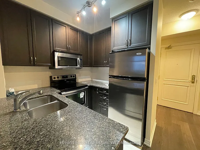 9245 Jane St #614 — Photo 17