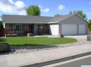 4204 Meadowsweet St, Pasco, WA