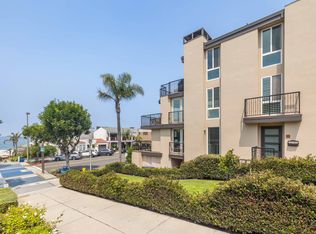 800 Manhattan Ave #2, Manhattan Beach, CA 90266