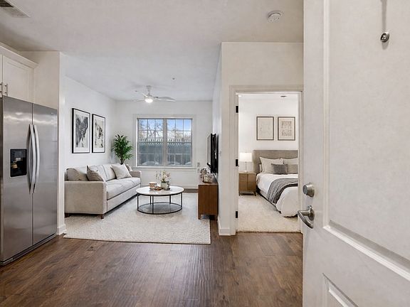 2nd image of 1319 W Main St #104