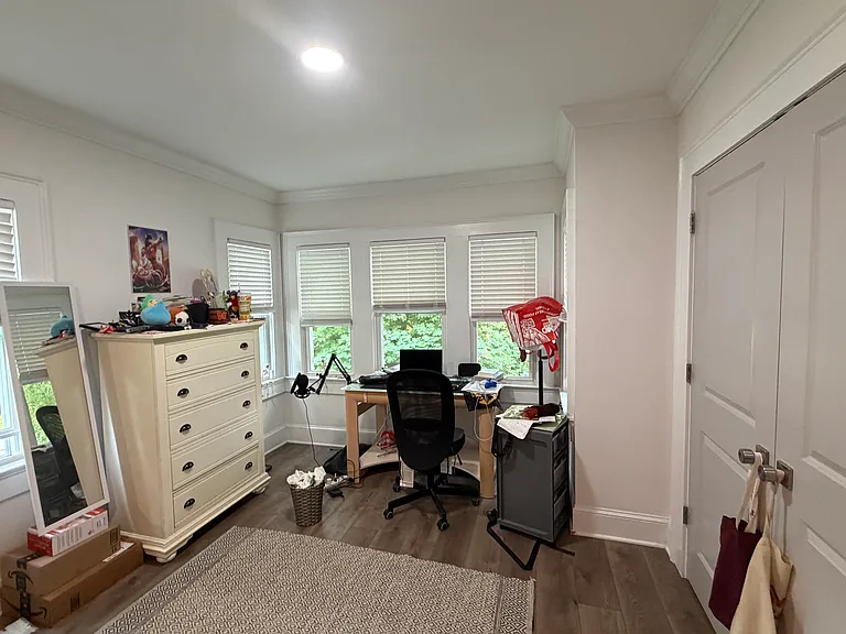 47 Lawrence Ave #B — Photo 11