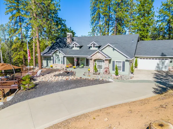 18100 Red Cliff Way, Lakehead, CA 96051