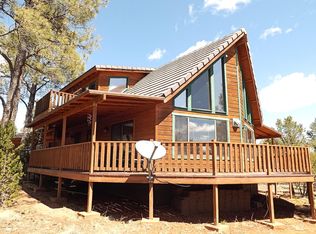 2749 Challenger Dr, Overgaard, AZ 85933