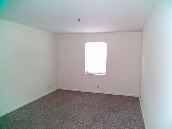 5th image of 430 Harrodswood Rd APT 19