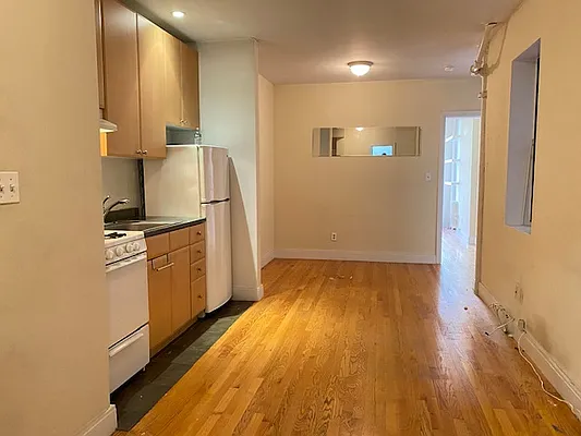 Rented by REAL New York | media 9