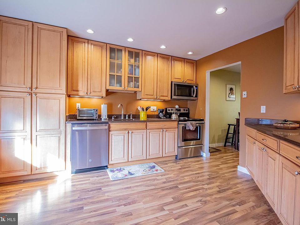 1st image of 3419 Pebble Beach Dr