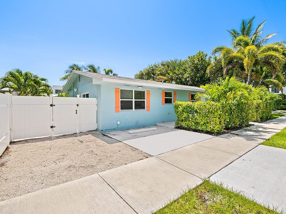 1st image of 415 SE 3rd Avenue
