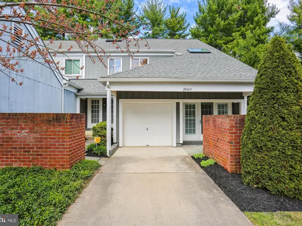 20614 Highland Hall Dr, Gaithersburg, MD 20886