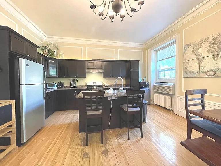 Cass Street Apartments — Photo 41