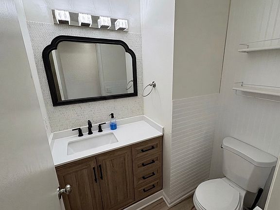 3rd image of 11720 Ryan Cir