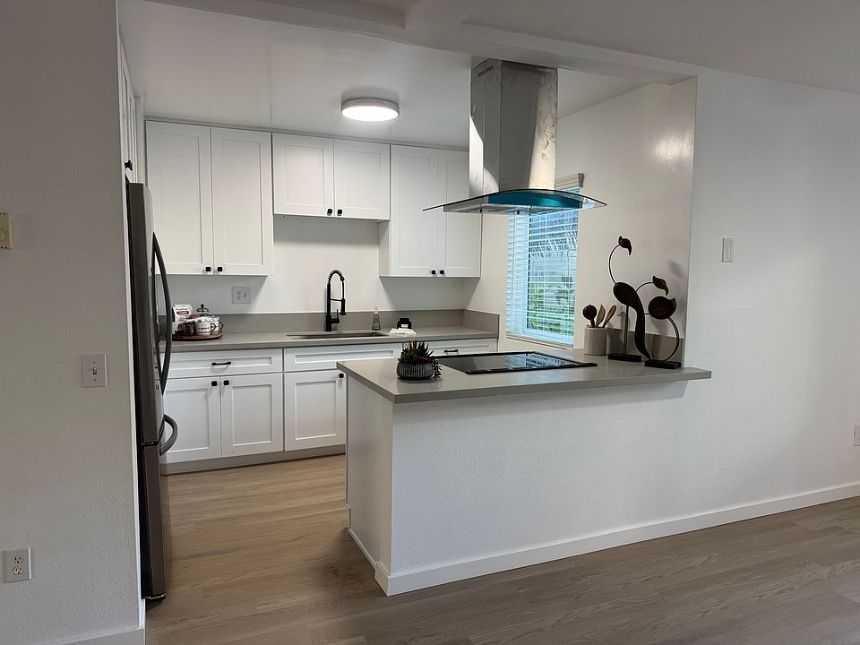 1st image of 699 Eaton St APT 13