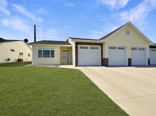 3502 20th St SE, Minot, ND 58701