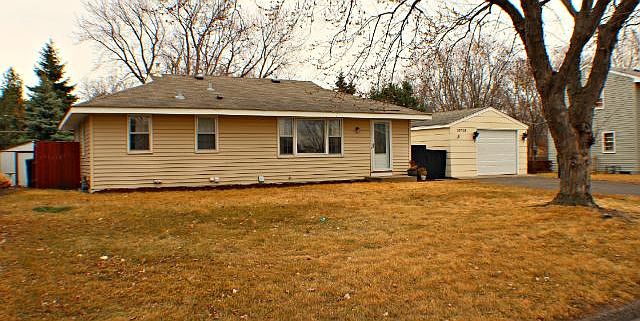 1st image of 10719 6th St NE