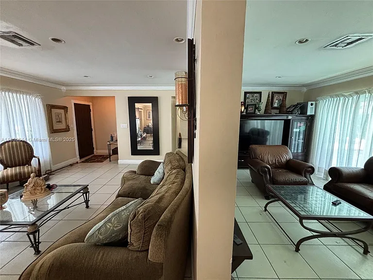 6440 Miller Rd — Photo 5
