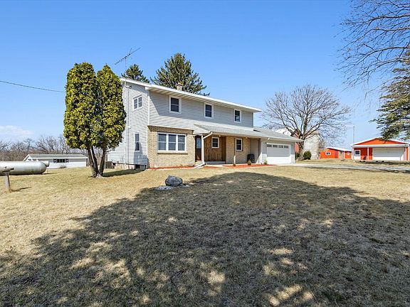 3rd image of 10605 N Otter Creek Ct