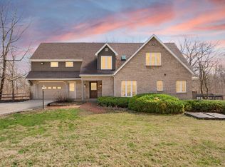 925 W Oakwood Ln, Paoli, IN 47454