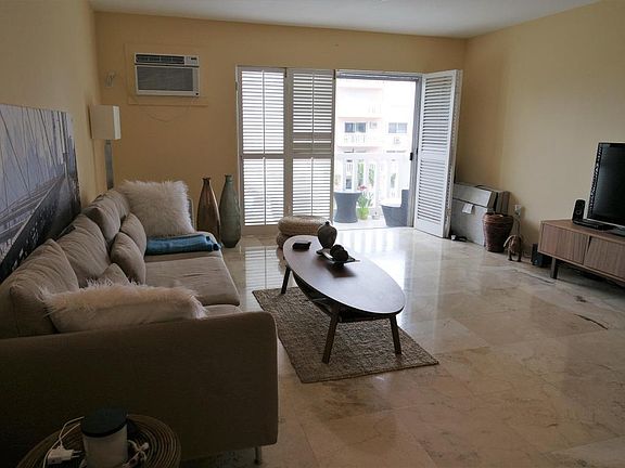2nd image of 2601 S Roosevelt Blvd APT 411A