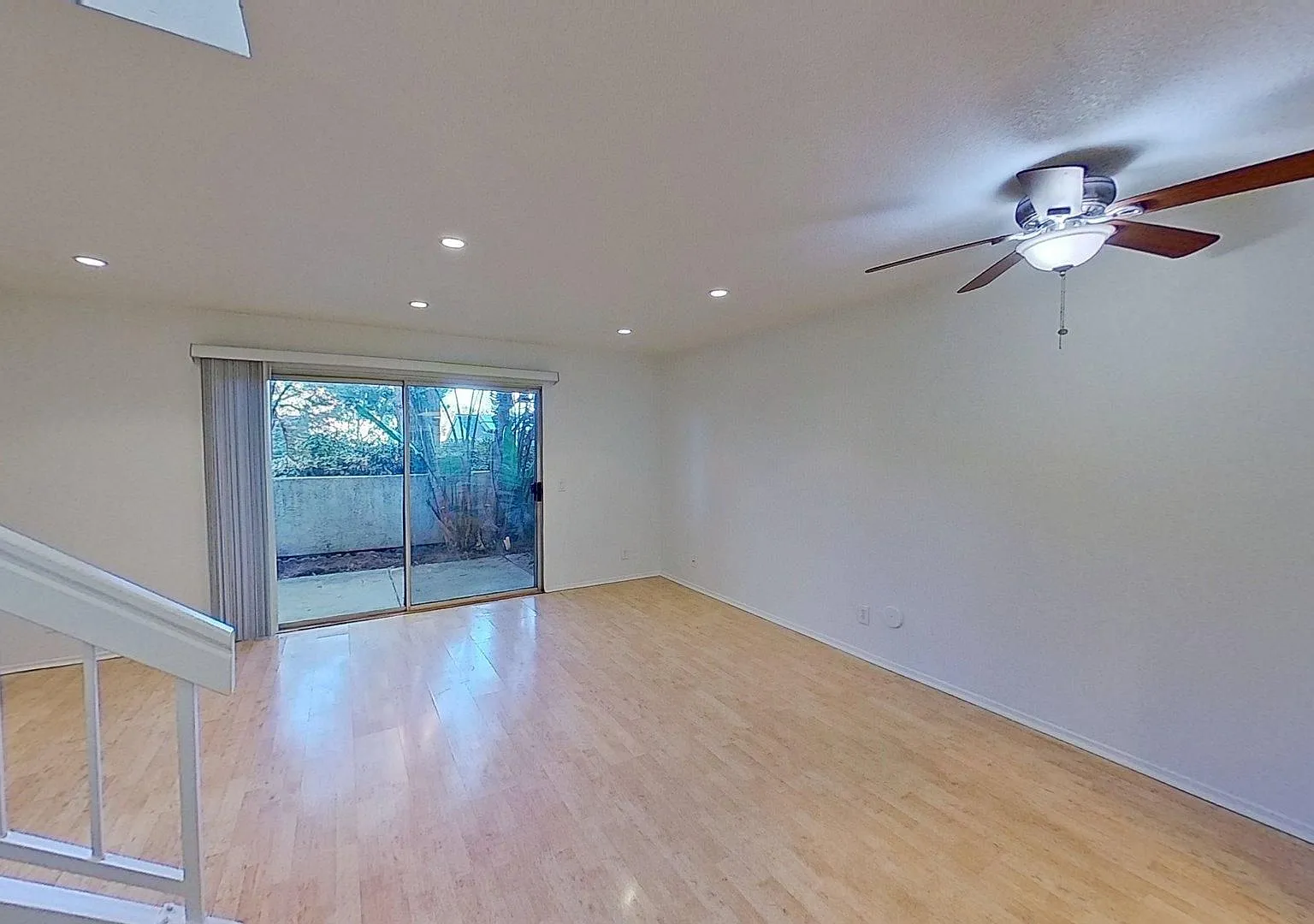 23322 La Mar #C, Mission Viejo: Spacious 2 Bed 2.5 Bath Townhouse! — Photo 2