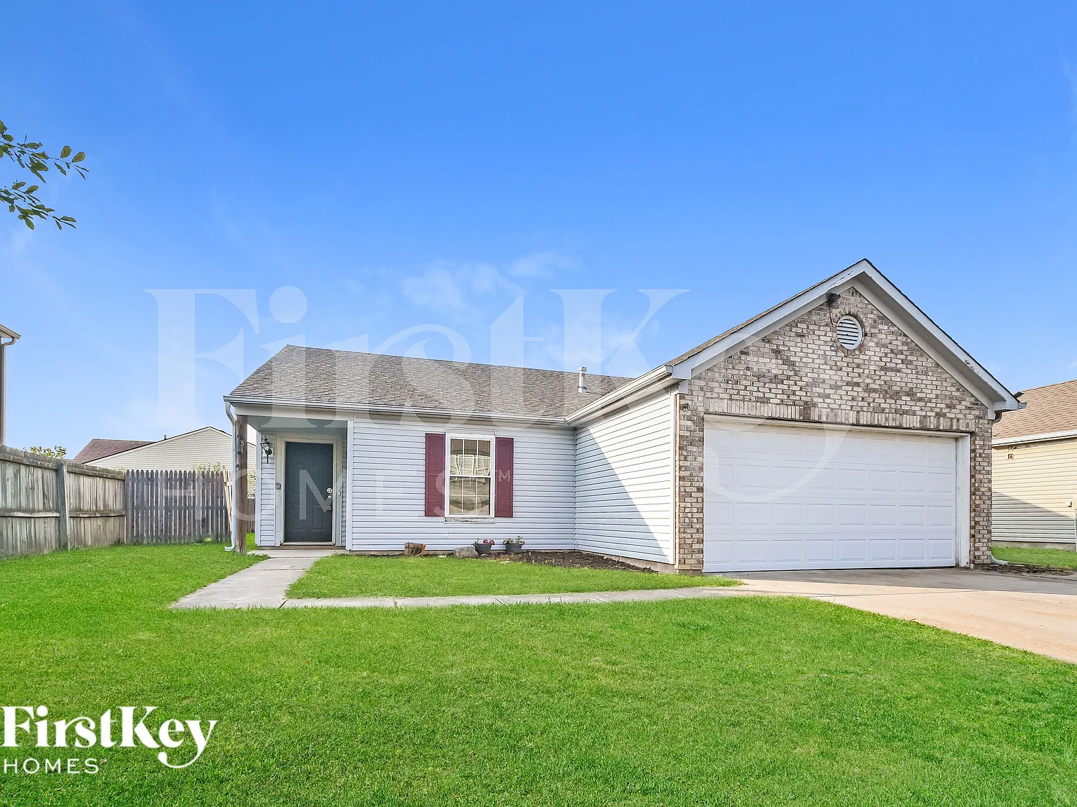 3 bed, 2.0 bath, 1414 sqft, $2,145 — Photo 2