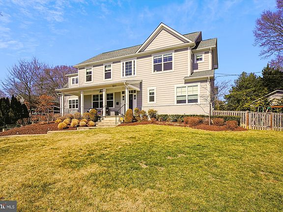 2nd image of 5011 Orleans Ct