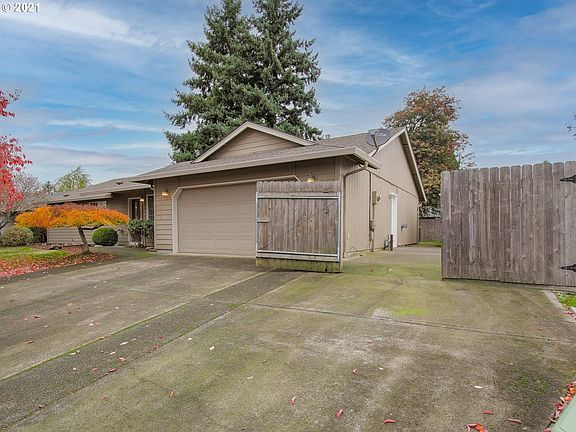 3rd image of 10318 NE 74th St