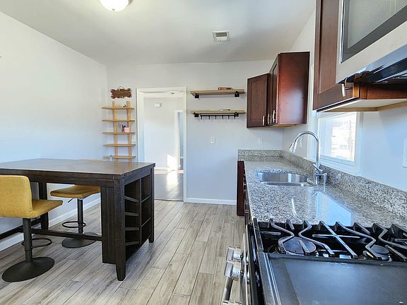 Eat In Kitchen