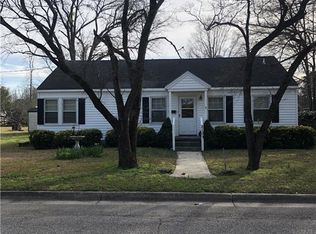 210 E 5th Ave, Red Springs, NC 28377