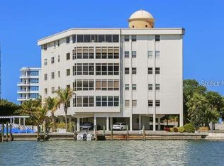 660 Golden Gate Point #41, Sarasota, FL 34236