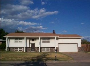 3150 S Knight Cir, Wichita, KS 67217