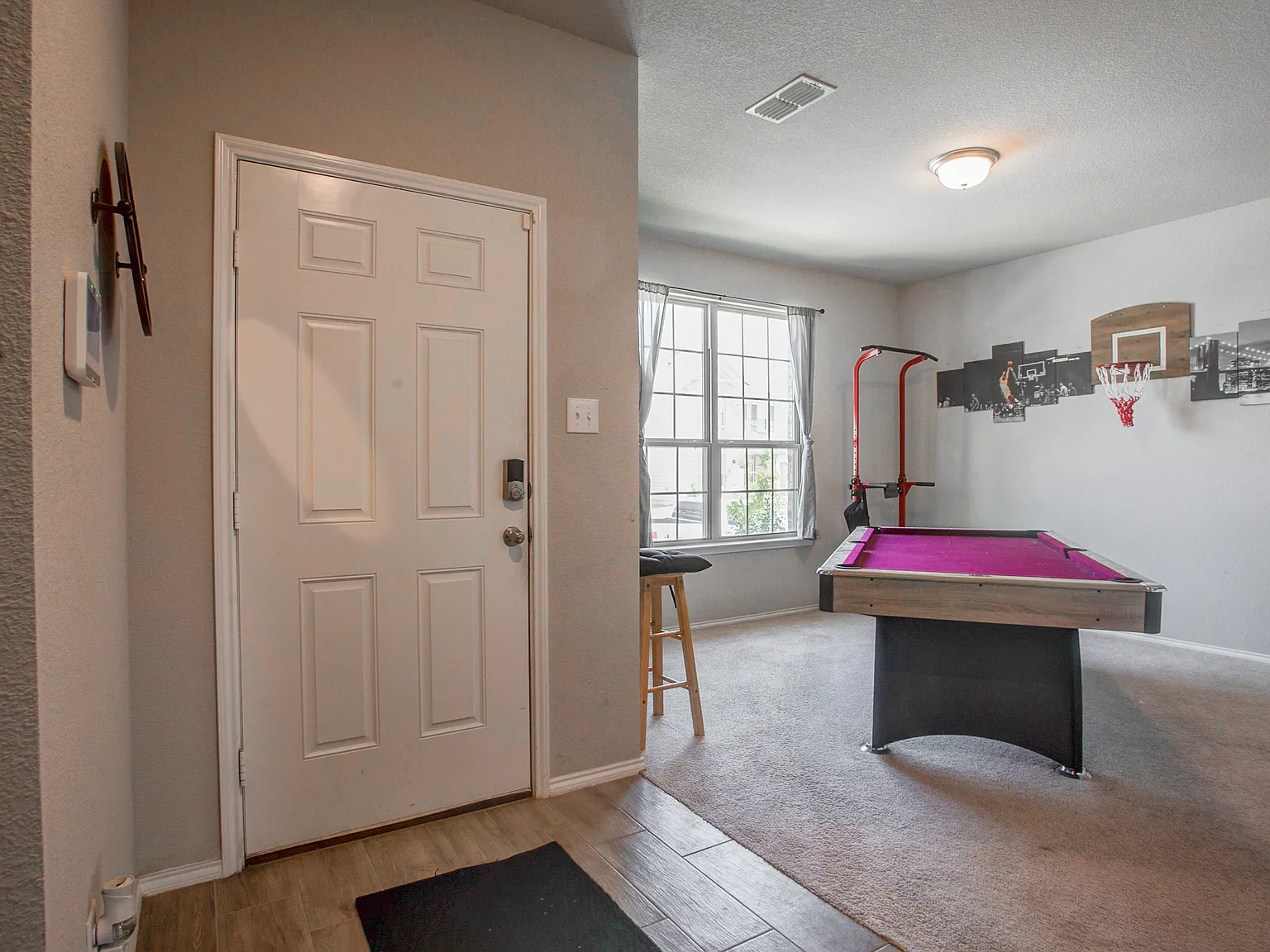 4 bed, 3088 sqft, $2,700 — Photo 3