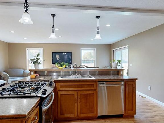 3rd image of 7720 Rookway Rd