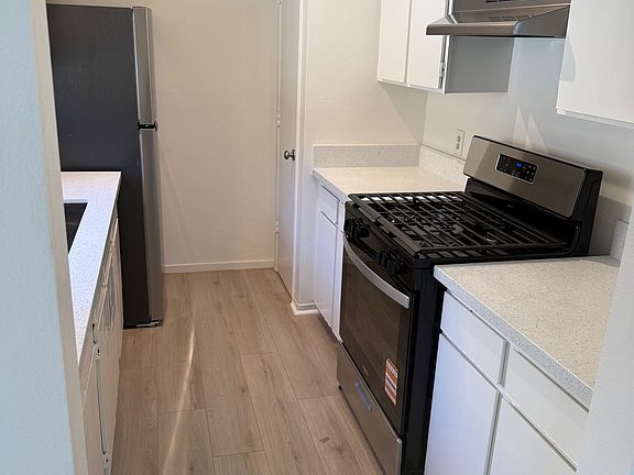2nd image of 240 Aspen St APT 8