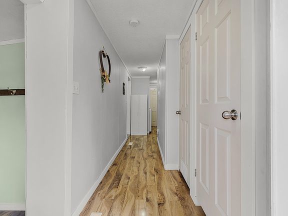 3rd image of 9267 Shook Rd #14