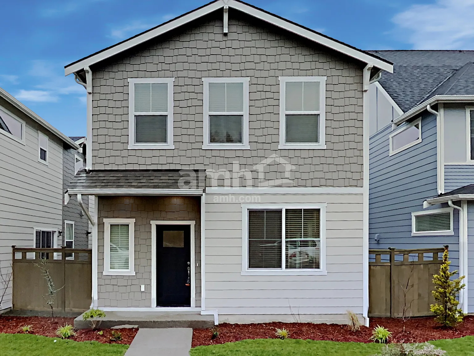 4 bed, 2.5 bath, 1709 sqft, $3,250 — Photo 1