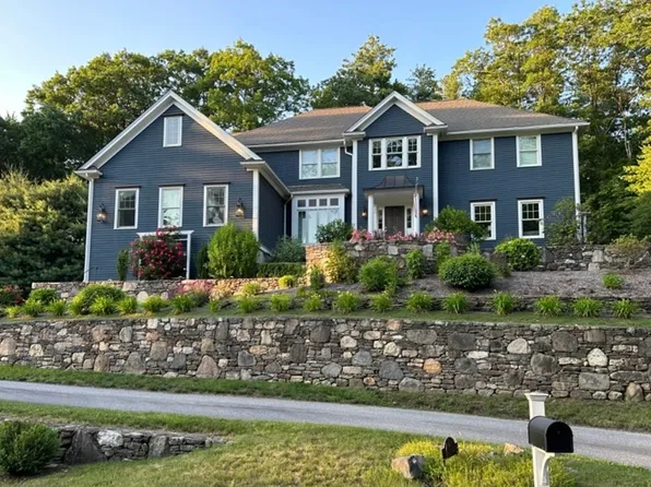 9 Lewis Path, Wayland, MA 01778