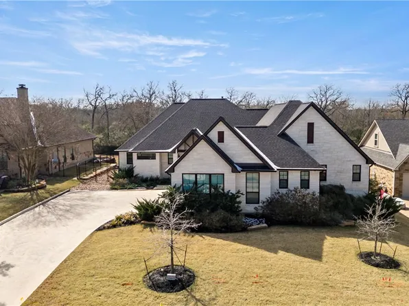 3223 Pinyon Creek Dr, Bryan, TX 77807