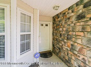 2 Buford Ct, Tinton Falls, NJ