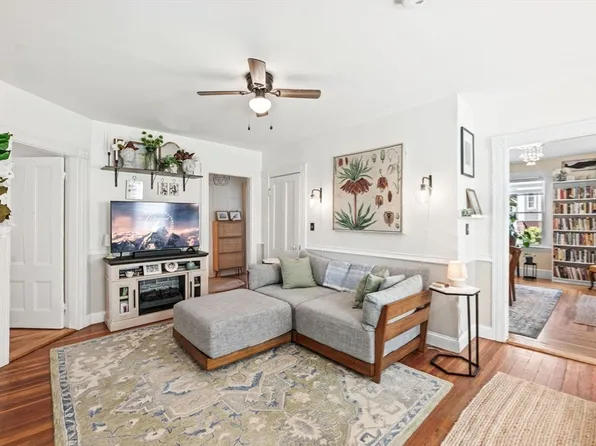 20 Willow Ave #1, Salem, MA 01970