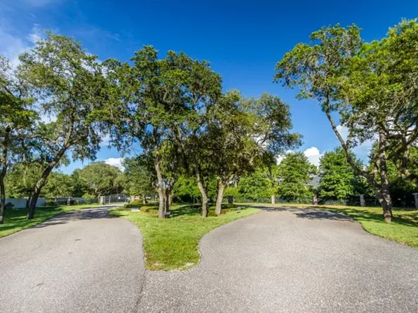 13607 Oldenburg Dr, Hudson, FL 34667