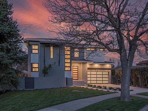 3rd image of 2074 Newport Ave