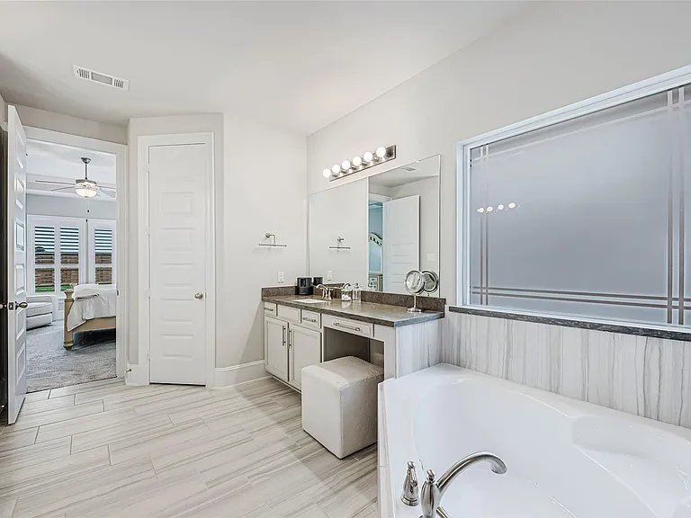 2714 Ahnya Ln — Photo 26