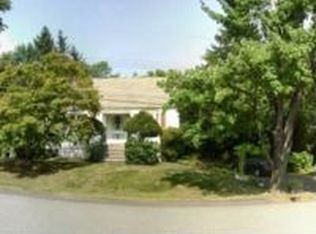 6 Lloyd Rd, Newburgh, NY 12550