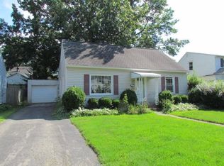 155 Winstead Rd, Rochester, NY 14609