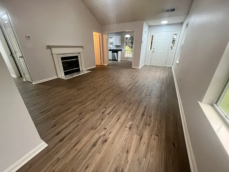 5805 Pennycross Ln — Photo 4