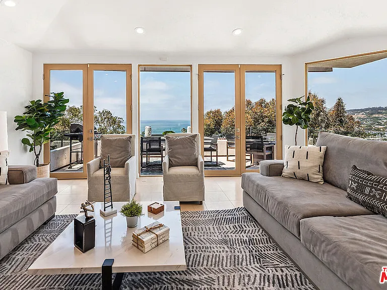 7782 Lookout Dr — Photo 12