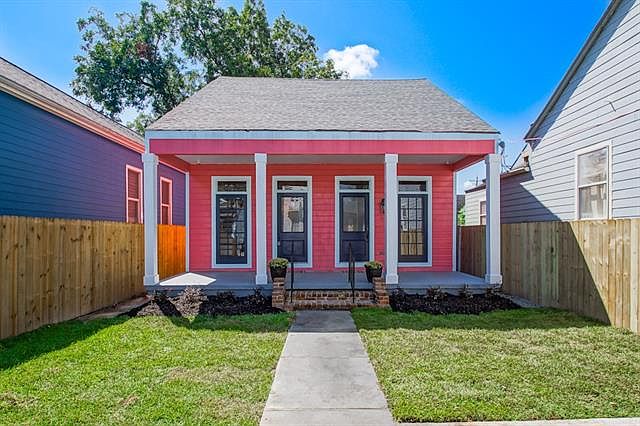 1st image of 1826 Saint Philip St #28